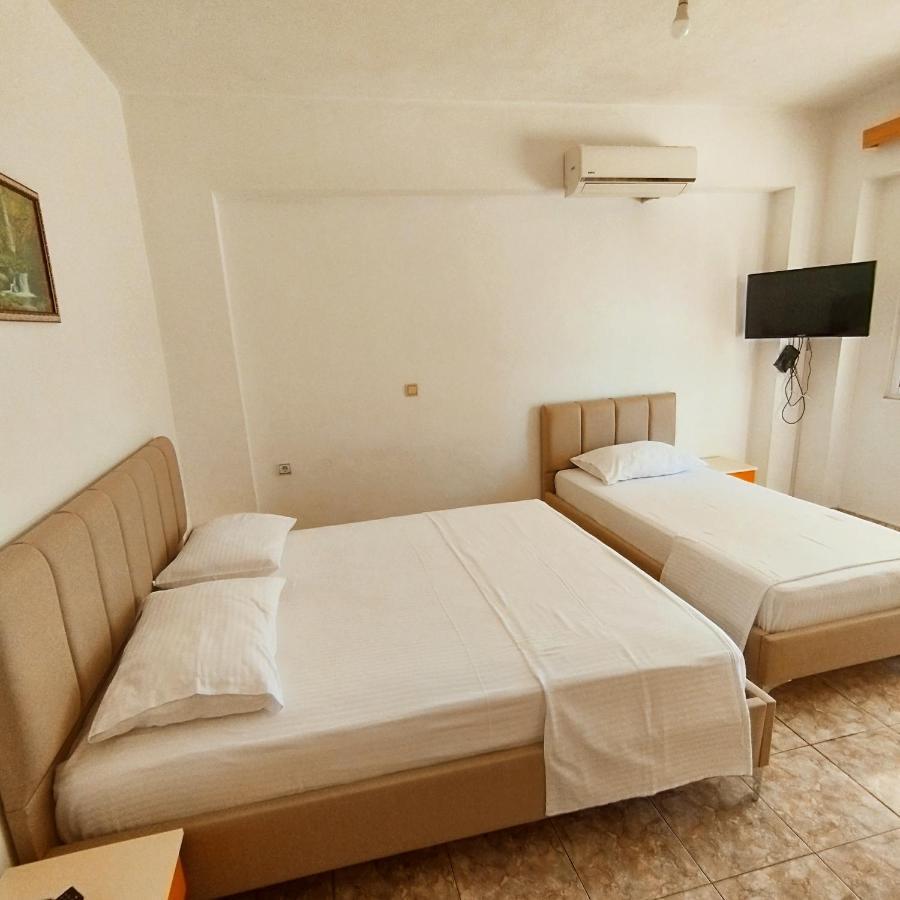 Mejdi Apartments Sarandë Exteriér fotografie