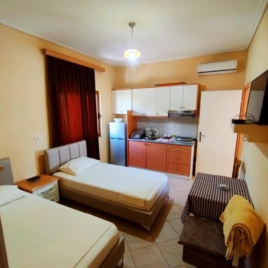 Mejdi Apartments Sarandë Exteriér fotografie