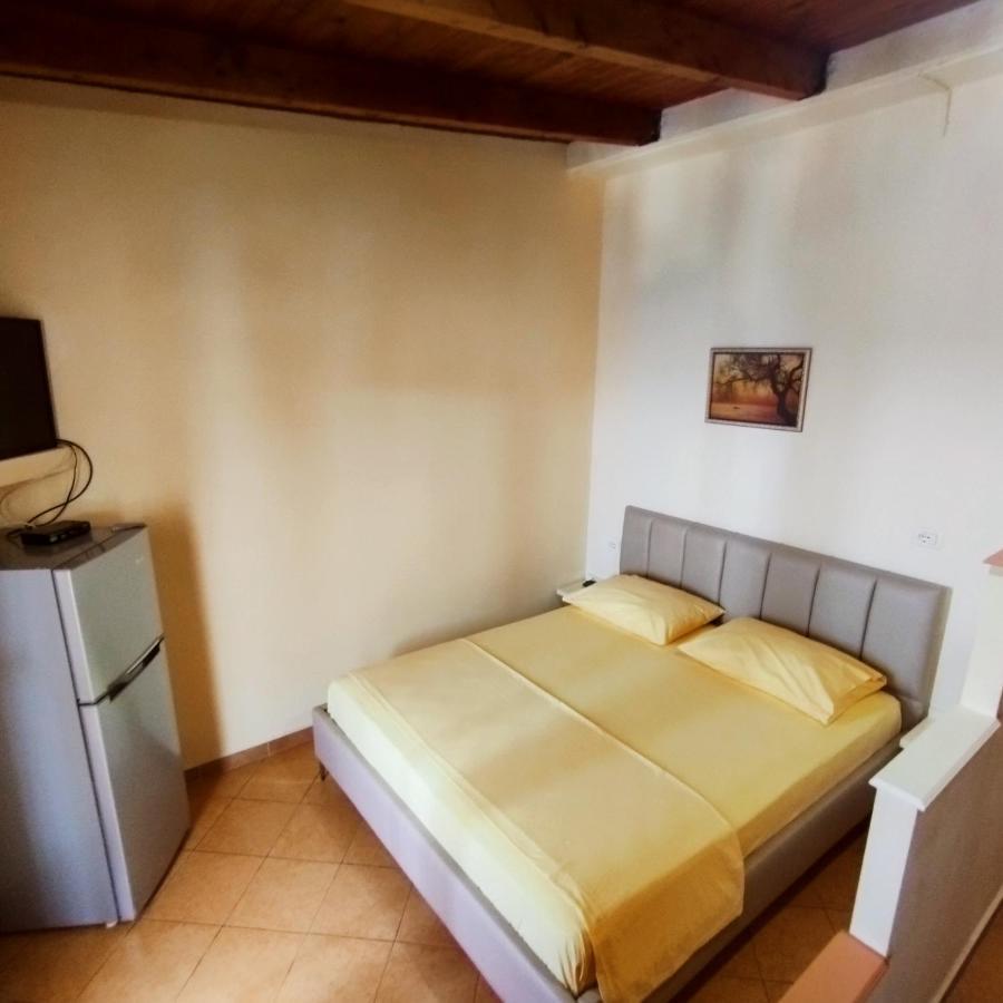 Mejdi Apartments Sarandë Exteriér fotografie