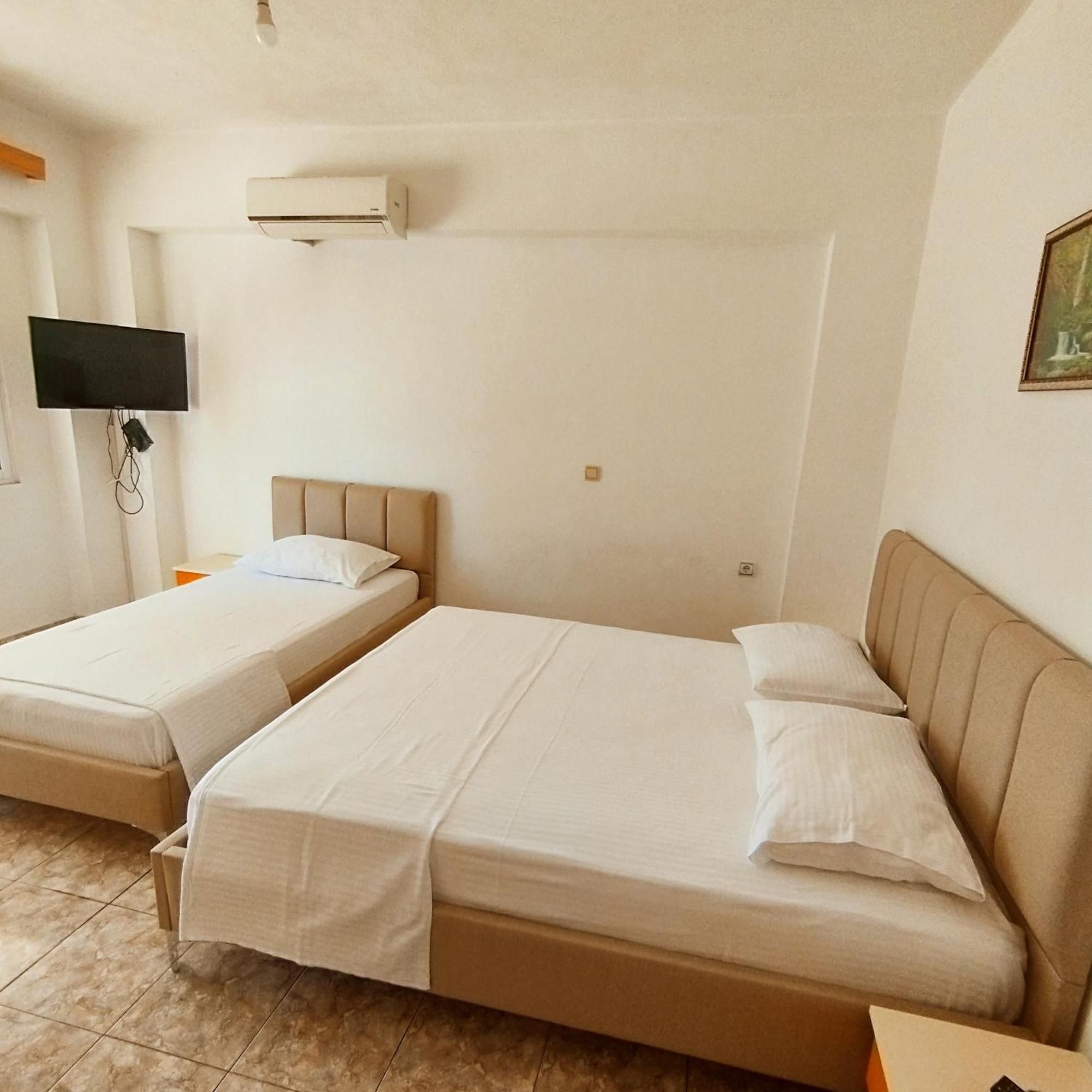 Mejdi Apartments Sarandë Pokoj fotografie