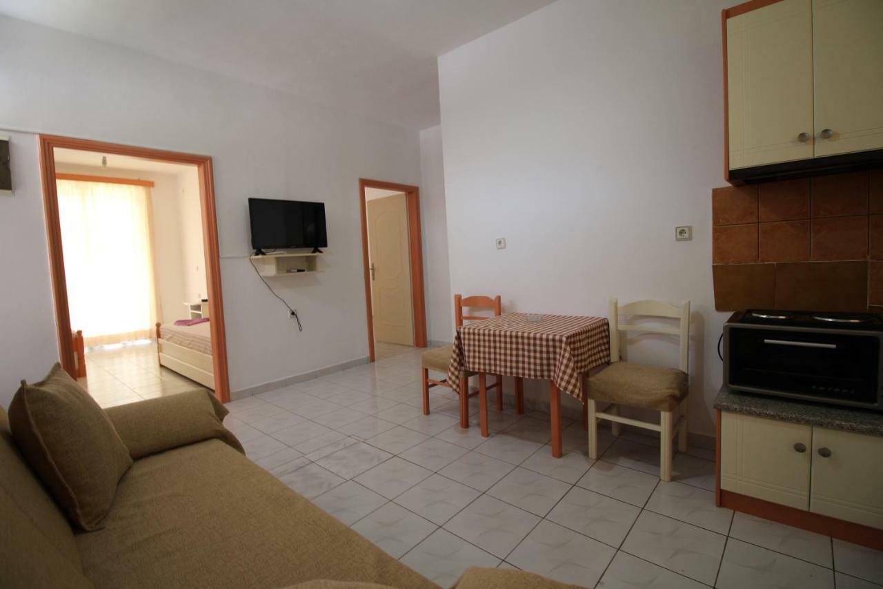 Mejdi Apartments Sarandë Exteriér fotografie